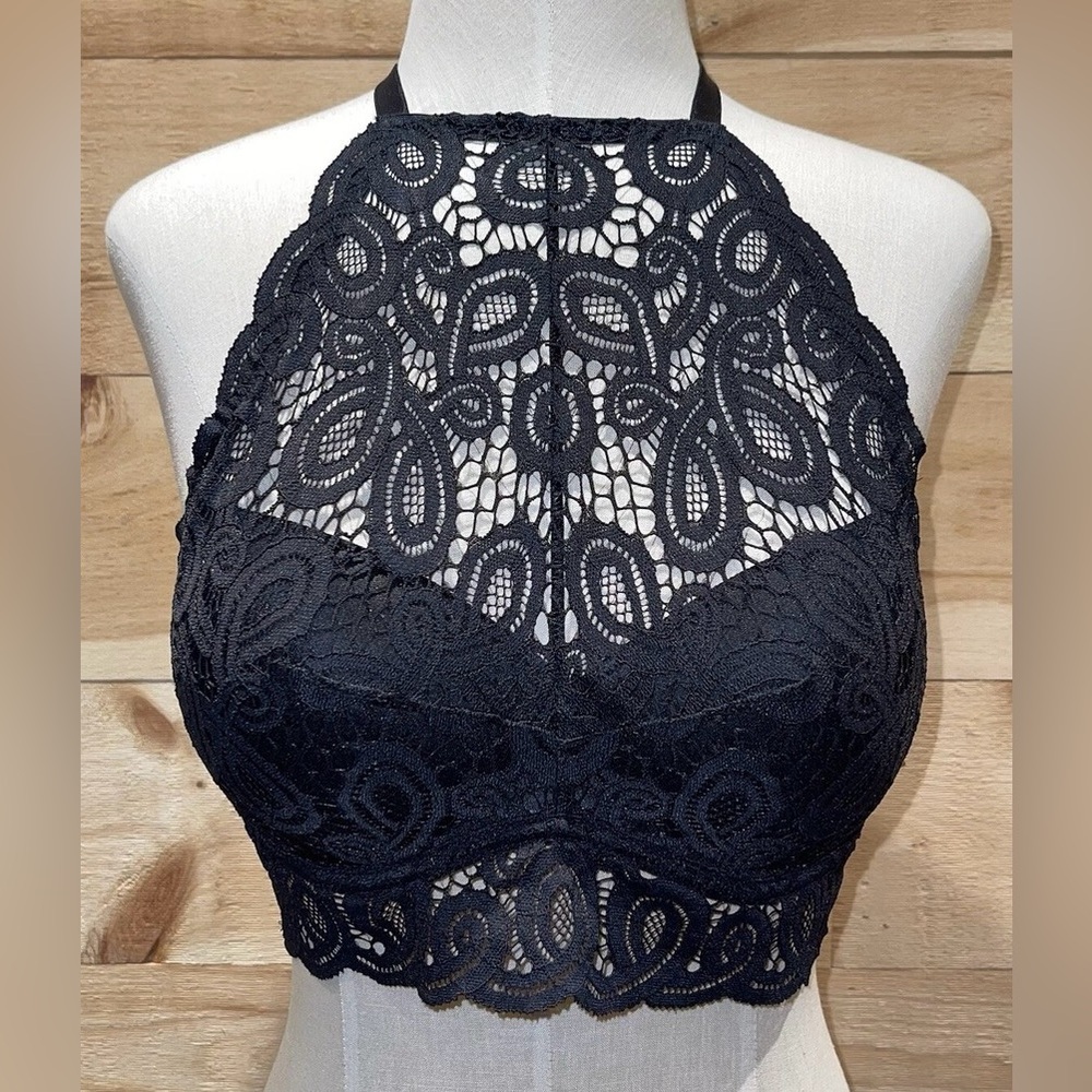 Victorias Secret PINK Halter High Neck Racerback Lace Push Up Bralette